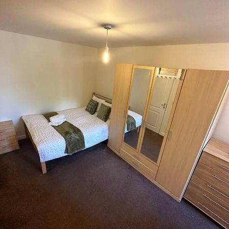 New Build 2 Bedroom With 2 Bath In London Exterior photo