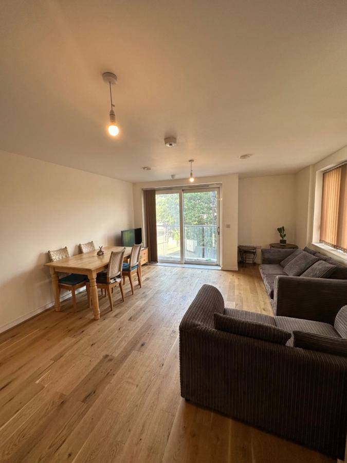 New Build 2 Bedroom With 2 Bath In London Exterior photo