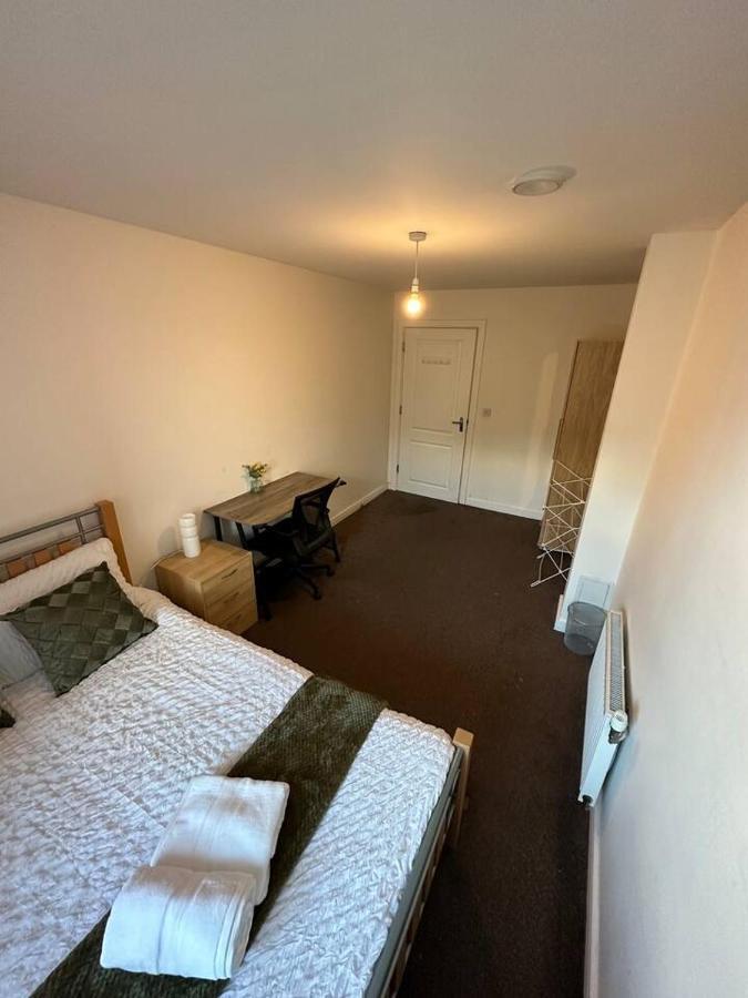 New Build 2 Bedroom With 2 Bath In London Exterior photo